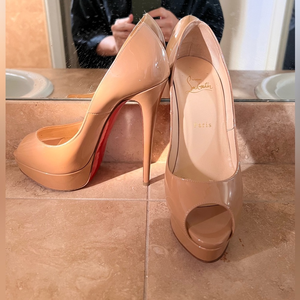 LOUBOUTIN HEELS PEEP TOE